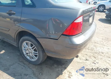 2005 Ford Focus Zx4 z USA, uszkodzony, nr VIN 1FAFP34N55W248400